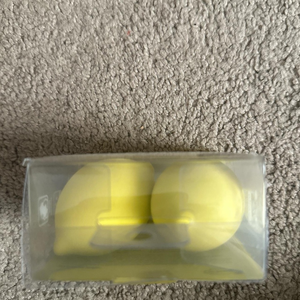 Lemon shaped beauty blenders from lemon8